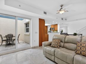 2051 SE 3rd Street Th8, Deerfield Beach FL 33441