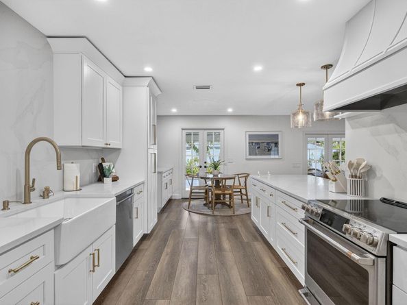 903 SW 28th Avenue, Boynton Beach FL 33435