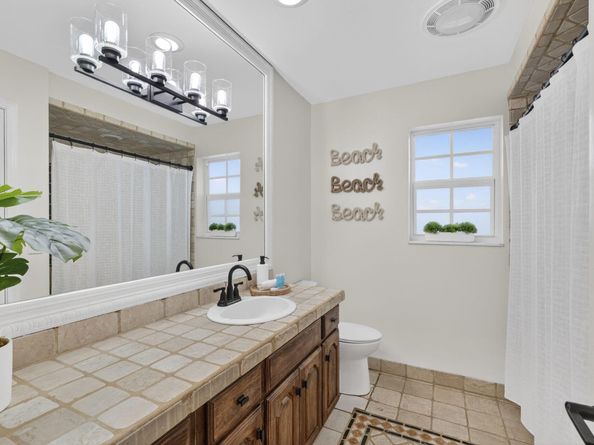 903 SW 28th Avenue, Boynton Beach FL 33435