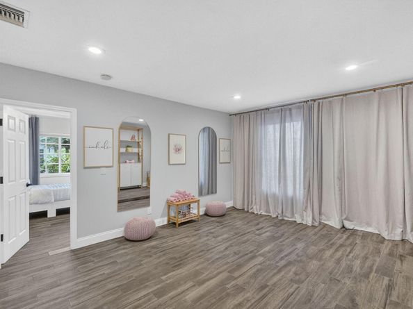 903 SW 28th Avenue, Boynton Beach FL 33435