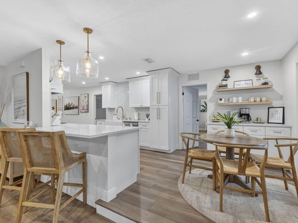 903 SW 28th Avenue, Boynton Beach FL 33435