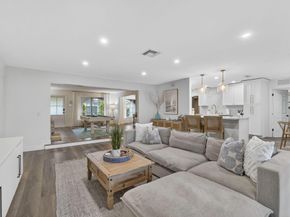 903 SW 28th Avenue, Boynton Beach FL 33435