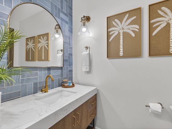 903 SW 28th Avenue, Boynton Beach FL 33435