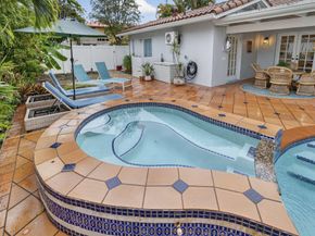 903 SW 28th Avenue, Boynton Beach FL 33435