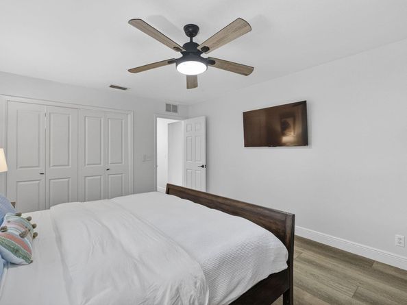 903 SW 28th Avenue, Boynton Beach FL 33435