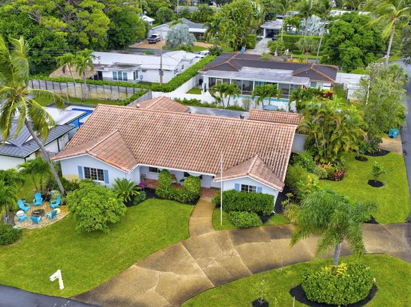 903 SW 28th Avenue, Boynton Beach FL 33435