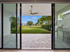 3069 Bellflower Cir, West Palm Beach FL 33401