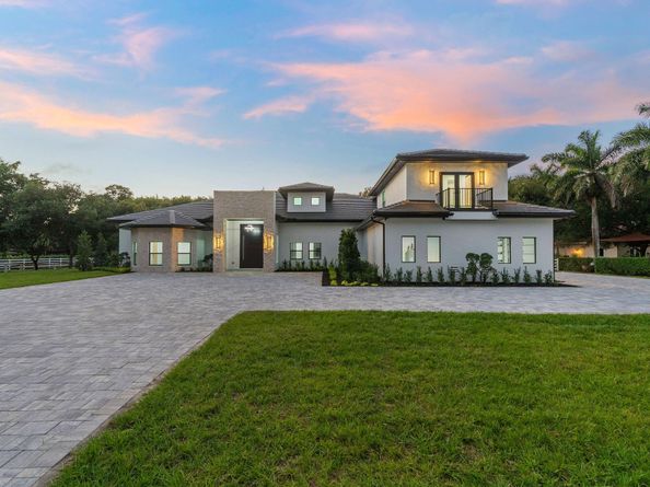 6451 Rodeo Lane, Southwest Ranches FL 33330