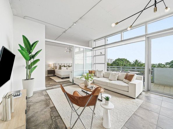 365 SE 6th Avenue 403, Delray Beach FL 33483