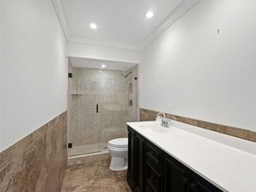 2970 NE 16th Ave 102B, Oakland Park FL 33334