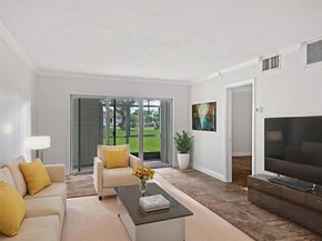 2970 NE 16th Ave 102B, Oakland Park FL 33334