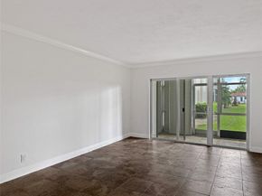 2970 NE 16th Ave 102B, Oakland Park FL 33334