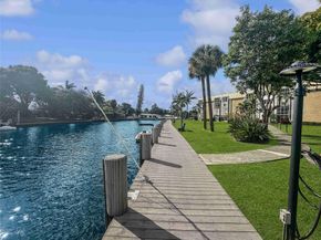 2970 NE 16th Ave 102B, Oakland Park FL 33334