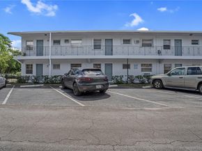 7401 Pines Boulevard 221, Pembroke Pines FL 33024