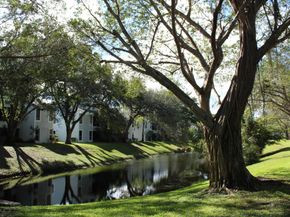 6245 Old Court Road 101, Boca Raton FL 33433