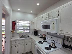 5300 Washington St L338, Hollywood FL 33021