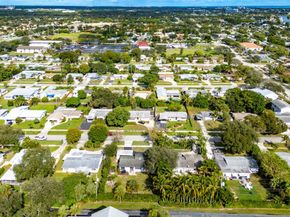 817 Buttonwood Road, North Palm Beach FL 33408
