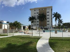 3040 NE 16th Ave 303 A, Oakland Park FL 33334