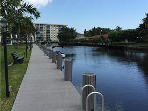 3040 NE 16th Ave 303 A, Oakland Park FL 33334