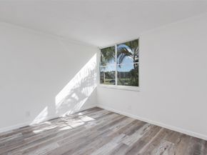 9410 Live Oak Pl 203, Davie FL 33324