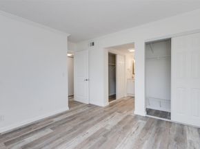 9410 Live Oak Pl 203, Davie FL 33324