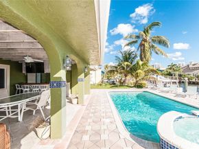 2732 NE 10th St, Pompano Beach FL 33062