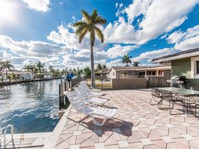 2732 NE 10th St, Pompano Beach FL 33062