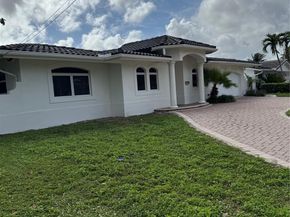 2732 NE 10th St, Pompano Beach FL 33062