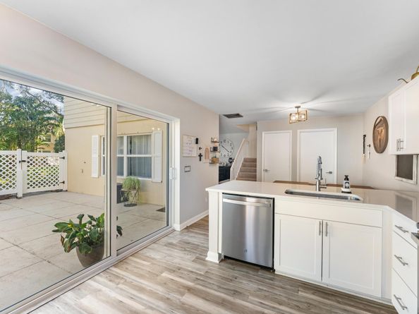 4801 Roxbury Court, Boynton Beach FL 33436