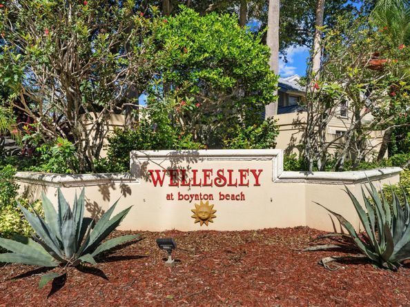 4801 Roxbury Court, Boynton Beach FL 33436