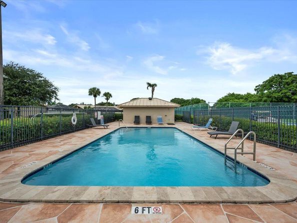 5943 Golden Eagle Circle, Palm Beach Gardens FL 33418