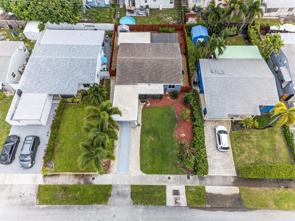 5272 NE 4th Ter, Fort Lauderdale FL 33334
