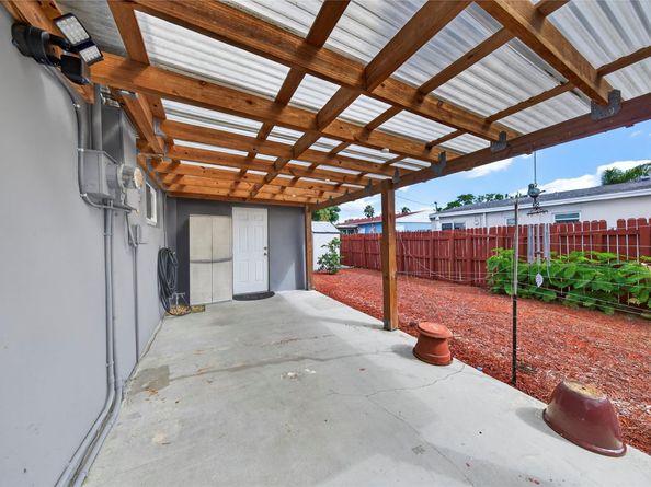 5272 NE 4th Ter, Fort Lauderdale FL 33334