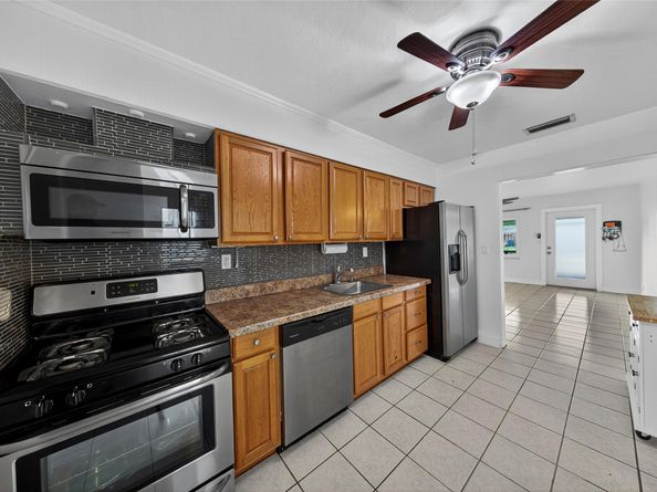 5272 NE 4th Ter, Fort Lauderdale FL 33334