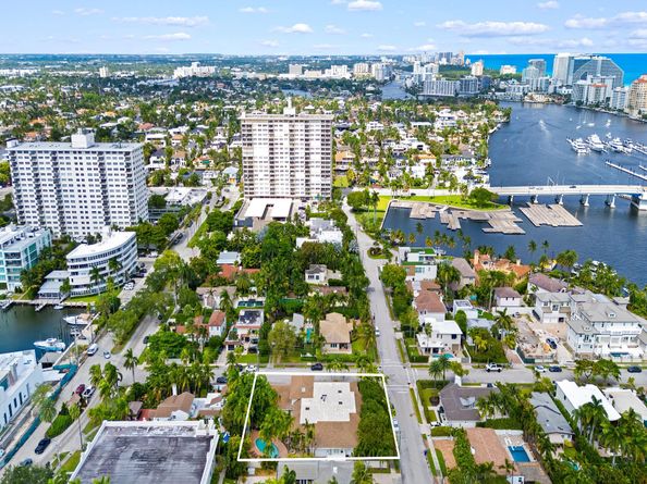 401 SE 26th Ave, Fort Lauderdale FL 33301