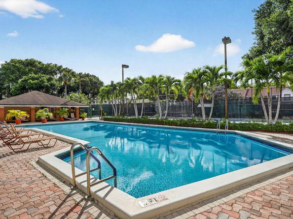 7232 Woodmont Avenue 7232, Tamarac FL 33321