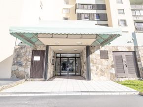 5055 NW 7th Street 610, Miami FL 33126