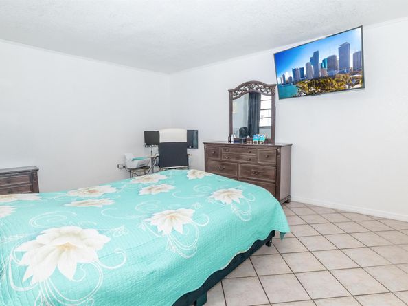 5055 NW 7th Street 610, Miami FL 33126