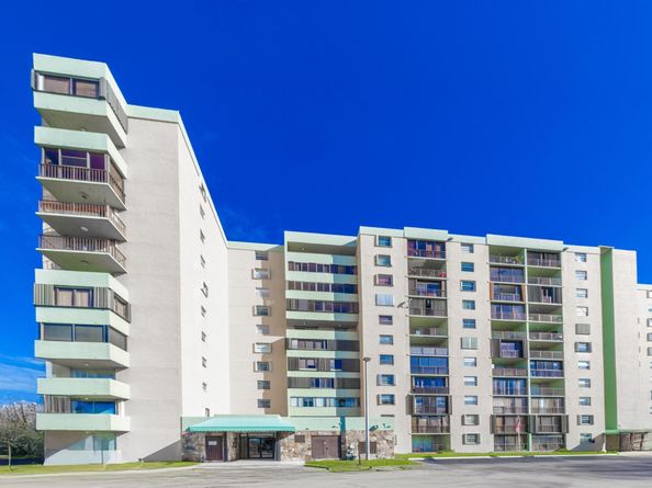 5055 NW 7th Street 610, Miami FL 33126