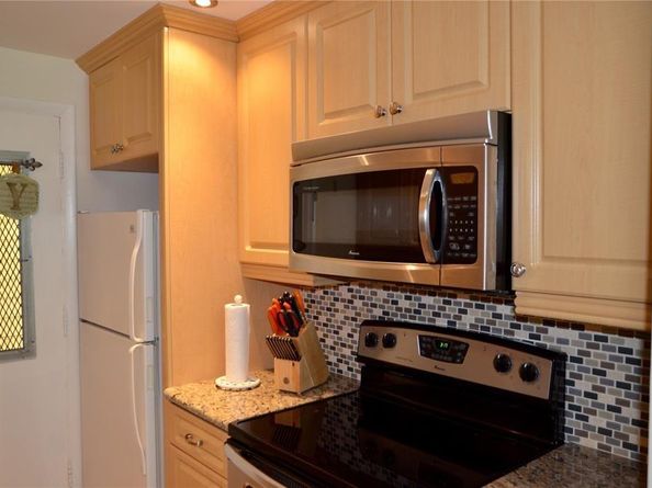 17050 NE 14th Ave 115, North Miami Beach FL 33162