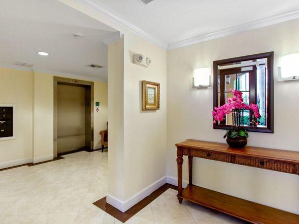 3940 N Flagler Drive 402, West Palm Beach FL 33407