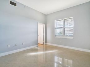 3940 N Flagler Drive 402, West Palm Beach FL 33407