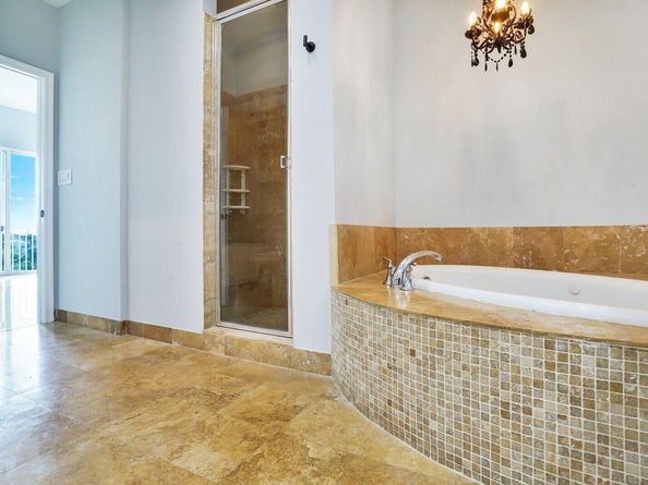 3940 N Flagler Drive 402, West Palm Beach FL 33407