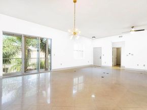 3940 N Flagler Drive 402, West Palm Beach FL 33407