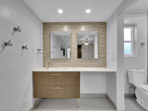 6501 NW 24th Ct, Sunrise FL 33313