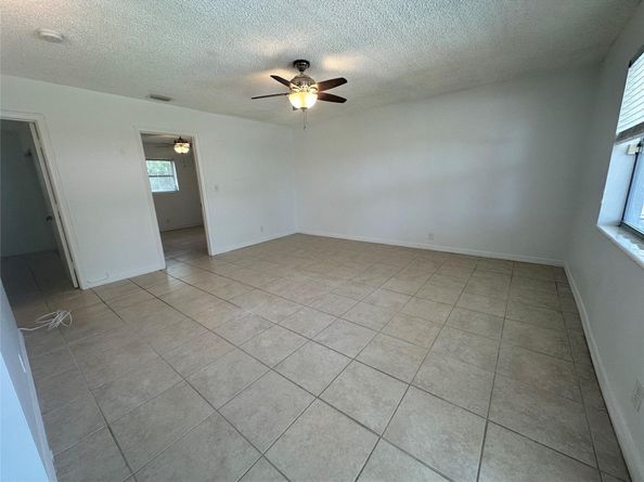 305 NE 16th St B7, Fort Lauderdale FL 33304