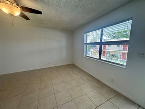 305 NE 16th St B7, Fort Lauderdale FL 33304