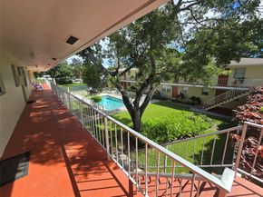 305 NE 16th St B7, Fort Lauderdale FL 33304