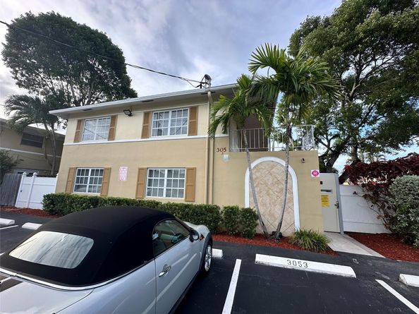305 NE 16th St B7, Fort Lauderdale FL 33304