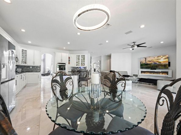 5869 NW 56th Dr, Coral Springs FL 33067